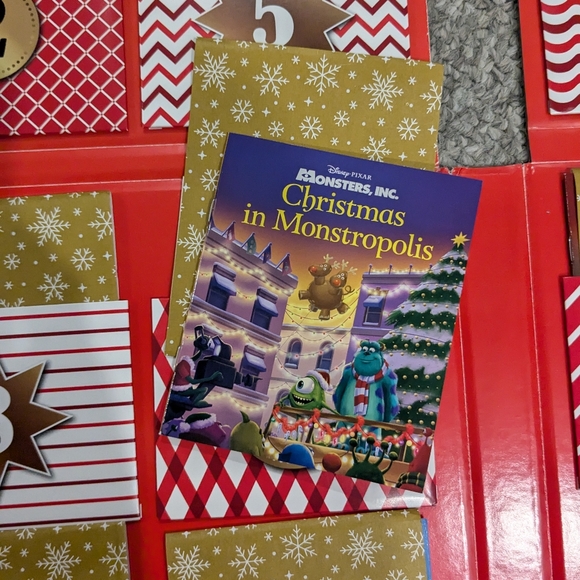 Disney Storybook Advent Calendar - Picture 5 of 6